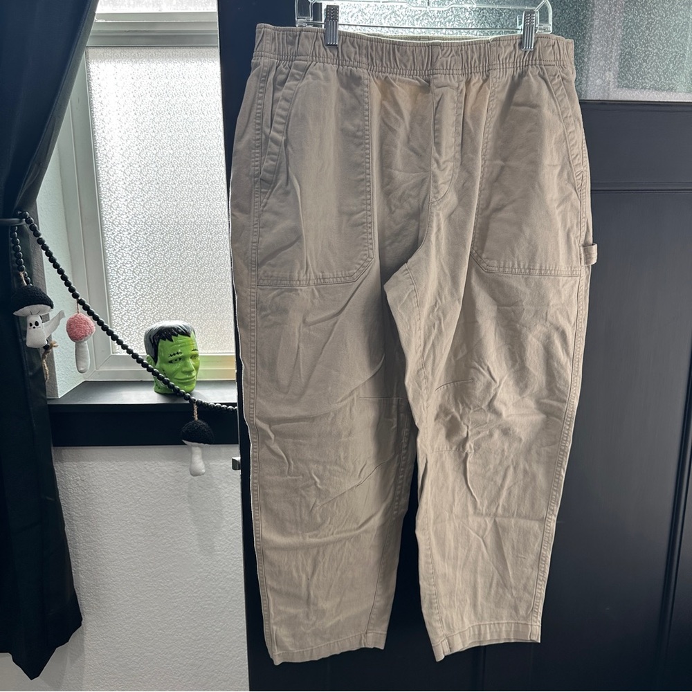 Old Navy Cropped Cargo Pants Sz XL
